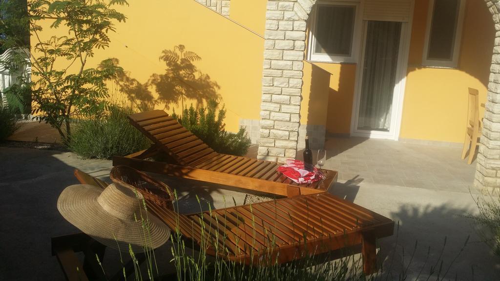 Kuca Za Odmor Vugica Villa Polje  Buitenkant foto